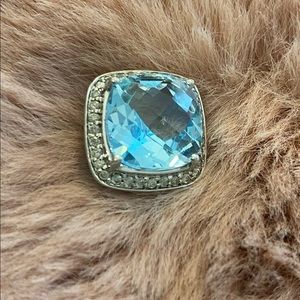Blue topaz pendant